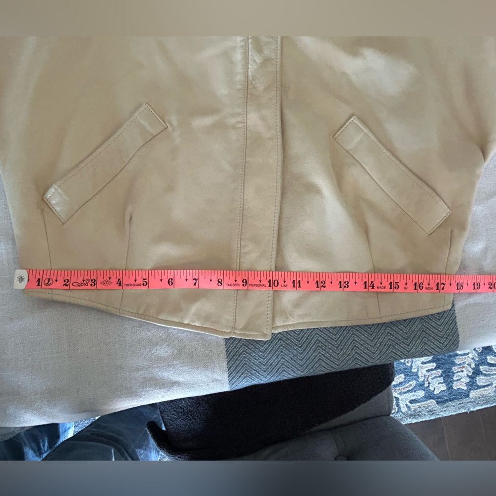 Rare Vintage Georgio Armani Designer Italian Leather Cream Jacket Sz 42 35 waist - Picture 16 of 17